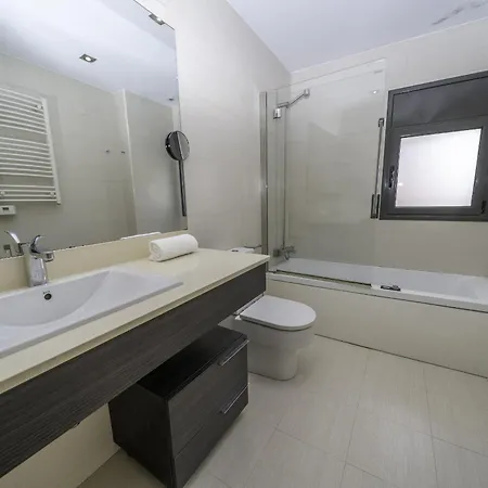 Homeholidaysrentals Colors - Costa Barcelona Villa *