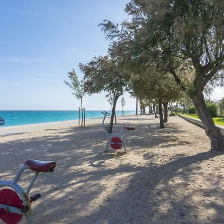 Homeholidaysrentals Colors - Costa Barcelona Villa